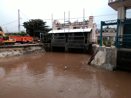 Tiga Pintu Air Siaga 3