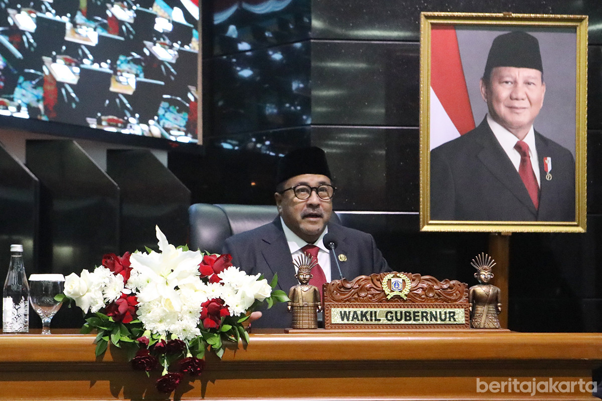Wagub Rano saat Rapat Paripurna Jawaban Gubernur DKI Jakarta, Senin (8/9)
