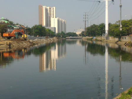 Kali Sekretaris Nyaris Tak Ada Sampah