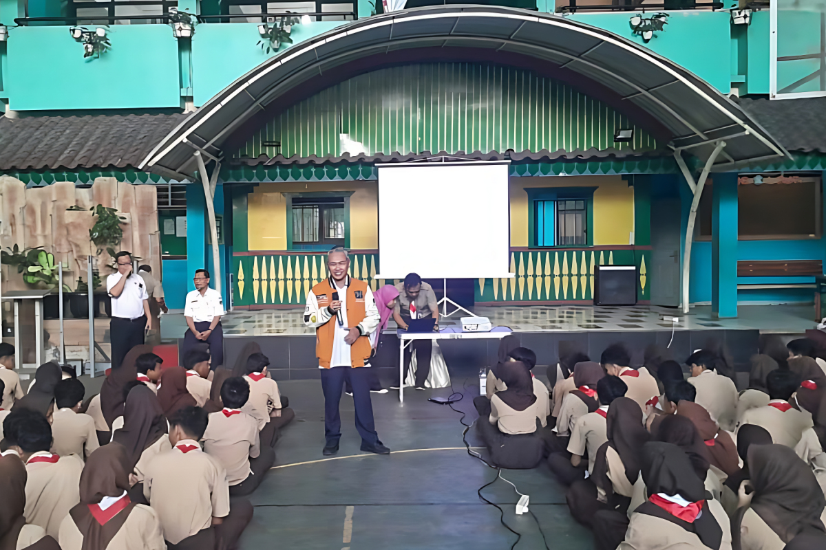 Suasana sosialisasi mitigasi iklim keamanan di SMPN 53 Jakarta