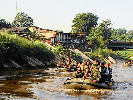 Ciliwung Tak Cocok Jadi Jalur Transportasi Air