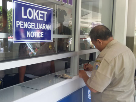  Pemasukan Pajak di Samsat Kemayoran Capai Rp 102 Juta