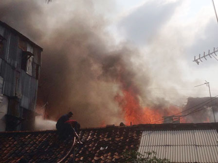  30 Rumah Terbakar di Tambora