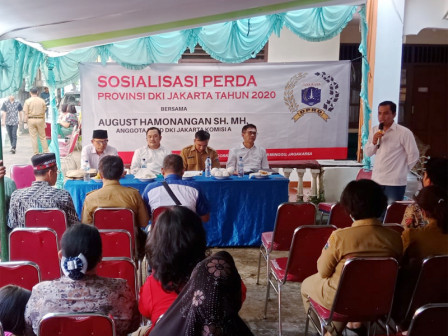  Anggota Komisi A Sosialisasikan Perda Kepada Warga Duren Tiga