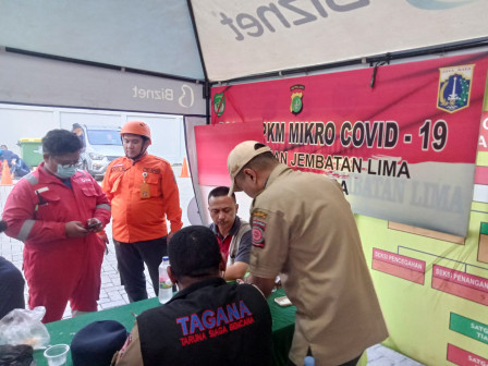 PMI Distribusikan Logistik dan Dua Unit Ambulance 