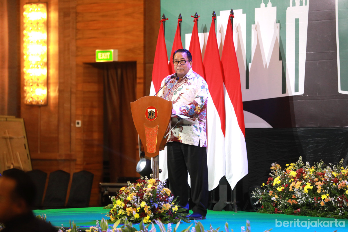 Rano Karno membuka kegiatan Seminar dan Kegiatan Keluarga Berintegritas BUMD Provinsi DKI Jakarta