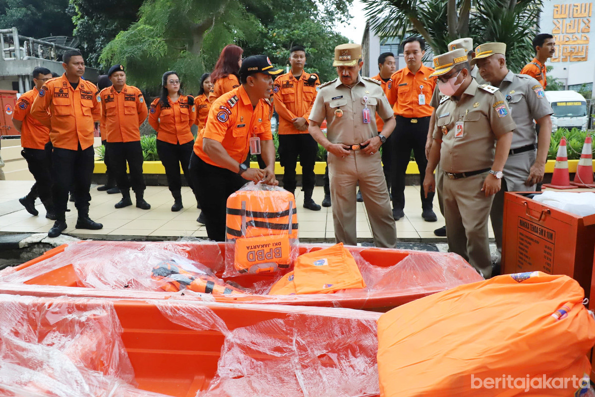 Pemkot Jaksel terima sarpras penanggulangan bencana dari BPBD