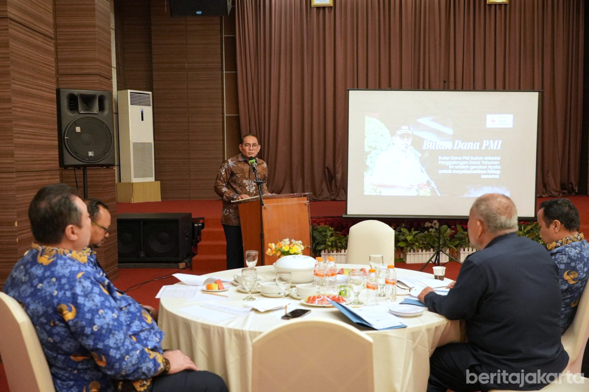 Arifin memimpin rapat konsultasi dan Monev Bulan Dana PMI kota Jakarta Pusat