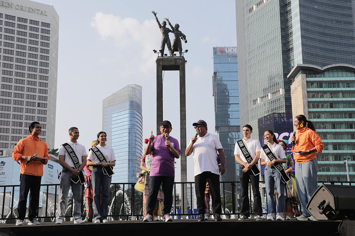 Pramono dan Rano saat menghadiri kegiatan Jaga Jakarta Penuh Warna di Bundaran HI