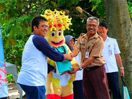 Aksi Sekolah Pantai Indonesia Digelar di Pulau Tidung Kecil