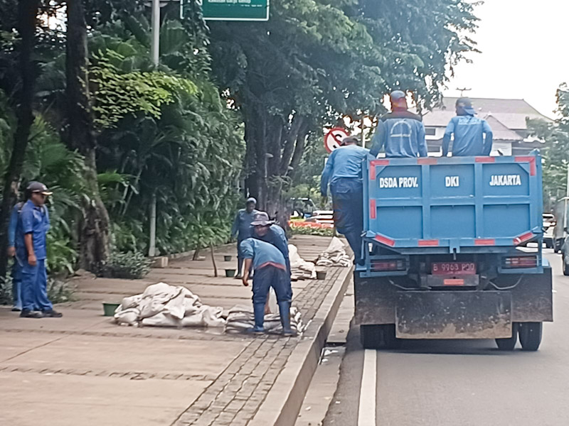 Pengurasan Saluran 3 Jalan di Kawasan Monas Rampung Maret 