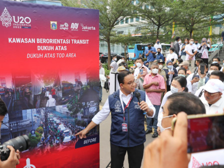City Tour Bersama Delegasi U-20, Gubernur Anies Perlihatkan Warna Baru Kota Tua 