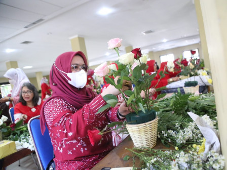 DWP DKI Jakarta Gelar Pelatihan Merangkai Bunga