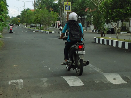 Polisi Tidur di Jl Gading Putih Raya Picu Kemacetan