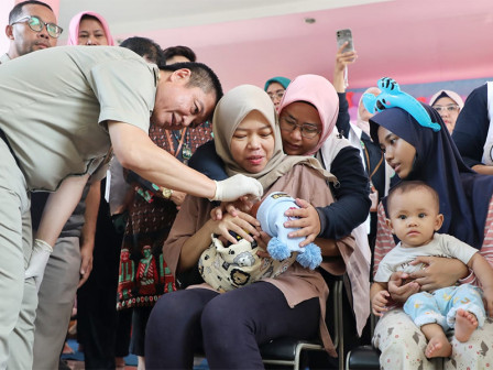 Pemkot Jaksel Gelar Pekan Imunisasi Dunia di RPTRA Anggrek