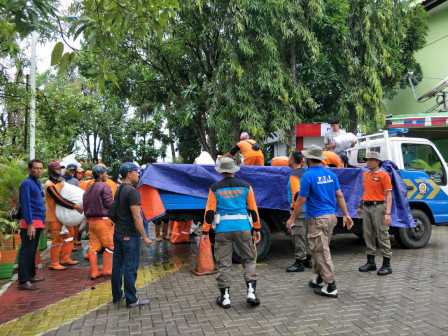 Warga Marunda Kirim Bantuan untuk Korban Tsunami di Banten	