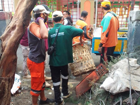 Grebek Sampah di Pulau Kelapa Libatkan 50 Personel Gabungan 
