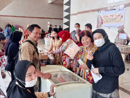  20 Pelaku UMKM Jakpreneur Ikuti Bazar Ramadan di Kantor Walkot Jakbar 