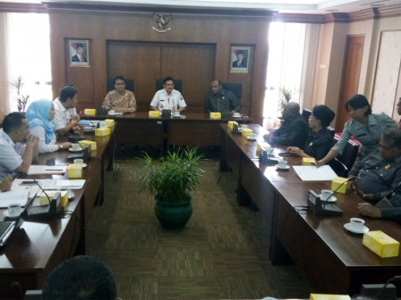 Komisi A DPRD Kota Jayapura Kunker ke Kantor Walikota Jakbar 