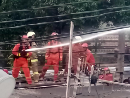  Kebakaran Bengkel Bubut di Duren Sawit Dipadamkan Petugas 