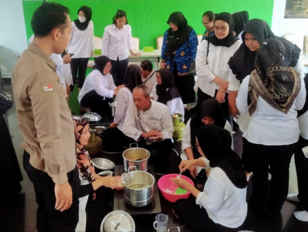50 Peserta Ikuti Pelatihan Kuliner di RPTRA Mustika Kramat Jati