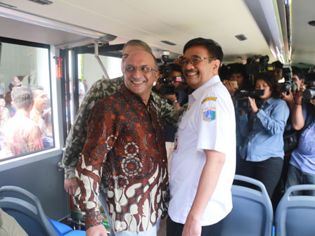  Pemprov DKI Terima CSR Bus Pariwisata ke 25 