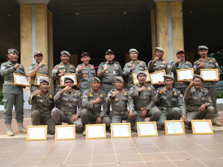  15 Anggota Satpol PP Diberikan Apresiasi Usai Bantu Korban Gempa Cianjur 