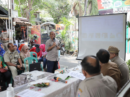  Pemkot Jakpus Gelar Pembinaan Proklim di RW 03 Menteng