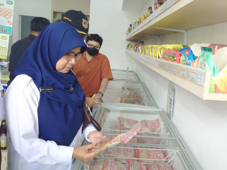 Sudin KPKP Jakpus Audit Pengajuan NKV Tiga Mini Market