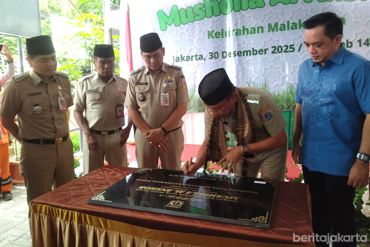 Munjirin Resmikan Musala Al Anshor di Kantor Kelurahan Malaka Jaya