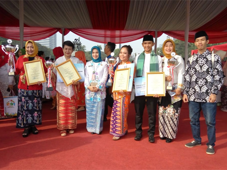 Pilar Sosial Berprestasi Diberi Penghargaan di HUT Kota Jakarta