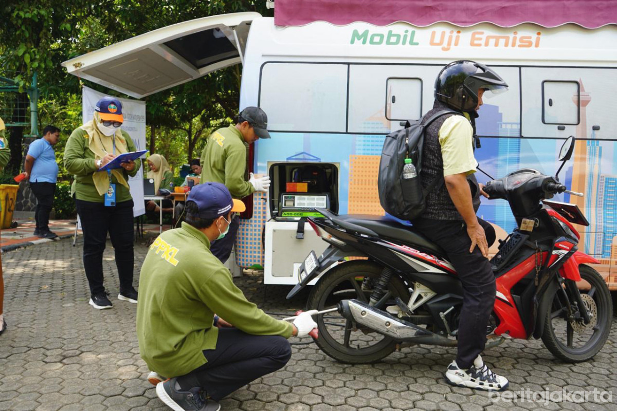 Uji emisi gratis kendaraan bermotor