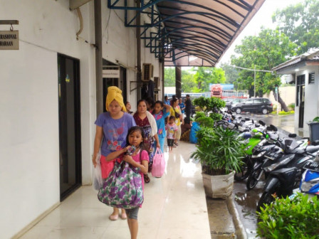 Kantor PD PAL Jaya Tampung Warga Yang Rumahnya Tergenang