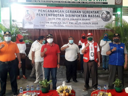 PMI Canangkan Penyemprotan Disinfektan Massal di Jakarta Barat