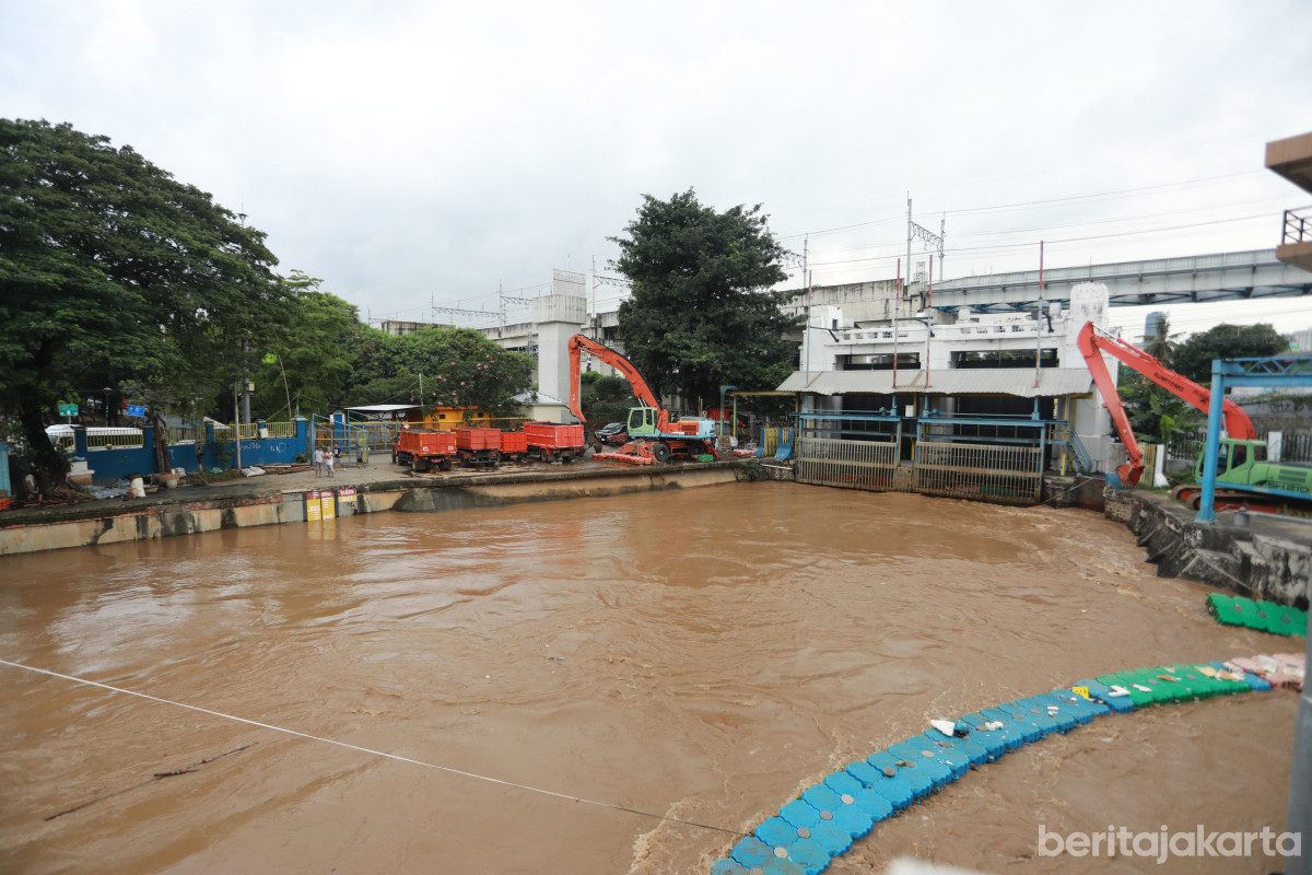 Pintu air Manggarai dipastikan bekerja optimal untuk mengurangi luapan sungai Ciliwung