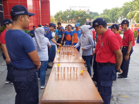 Sambut 100 Tahun Damkar, Sudin Gulkarmat Jakpus Gelar Bakti Sosial dan Fun Games