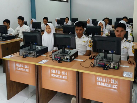 64 Siswa SMKN 61 Pulau Tidung Hadir Dalam UNBK