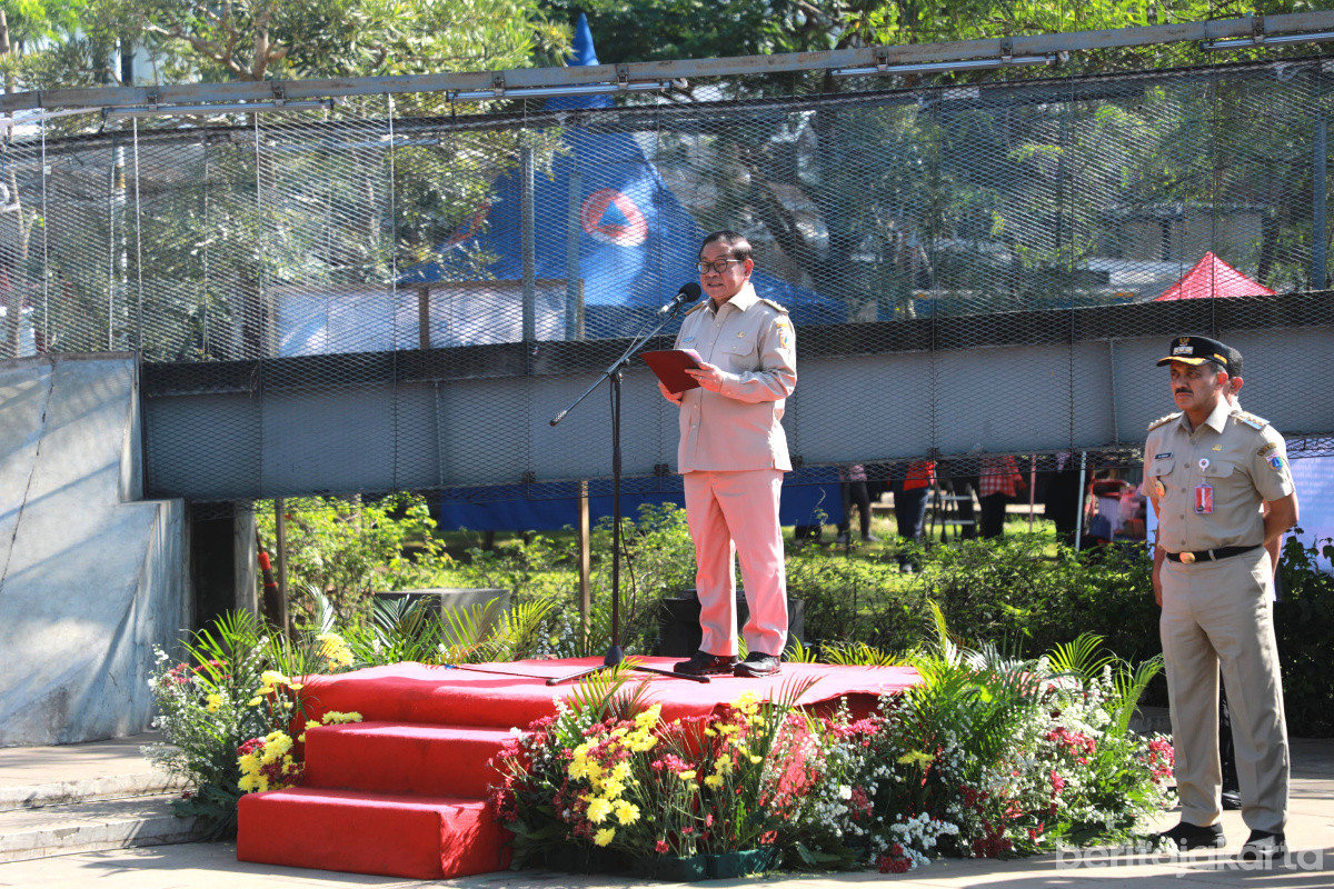 ramono Anung memimpin apel dan simulasi kesiapsiagaan Jaga Jakarta di Lebak Bulus