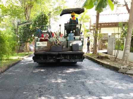  Jalan Rusak di Jl Permata Timur Duren Sawit Mulai Diperbaiki 