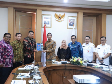 KI Provinsi DKI Jakarta Serahkan Laporan Pertanggungjawaban 2021 ke Pj Gubernur