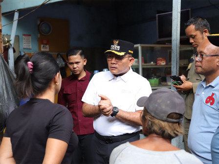 Pemkot Jakpus akan Relokasi Warga di Kolong Fly Over Tanjung Selor