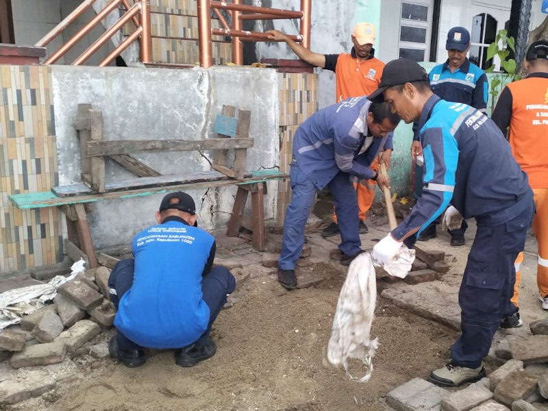Jalan Pemukiman di Pulau Harapan Diperbaiki