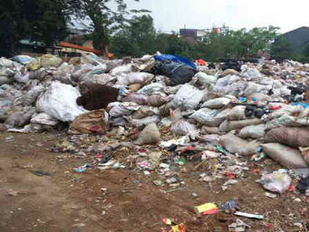 1,5 Tahun, Sampah Di Cengkareng Timur Tidak Pernah Diangkut