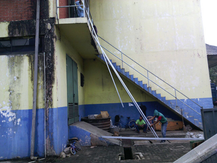 Atap Gedung Pompa Ancol Direnovasi
