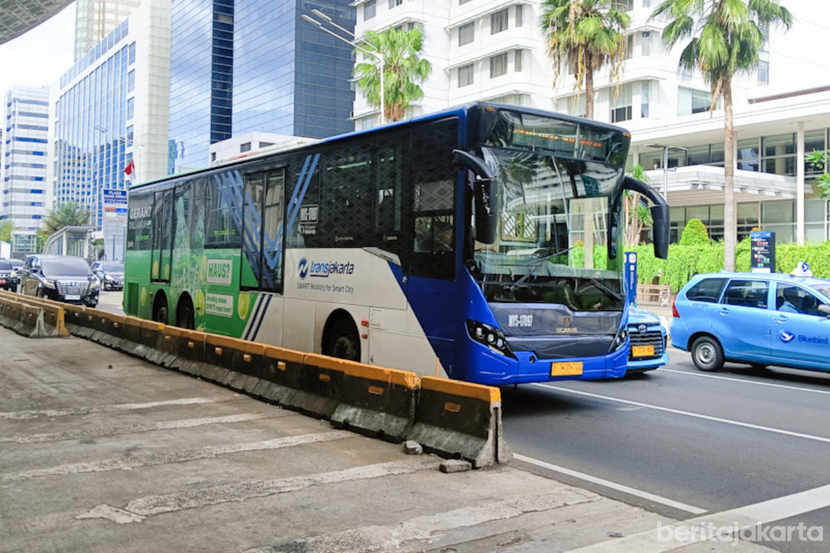 Layanan MRT Alami Gangguan, Transjakarta Tambah Armada