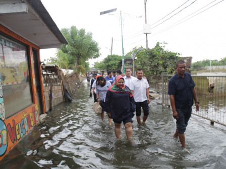 DPRD DKI Jakarta Tinjau Lokasi Banjir di Semanan