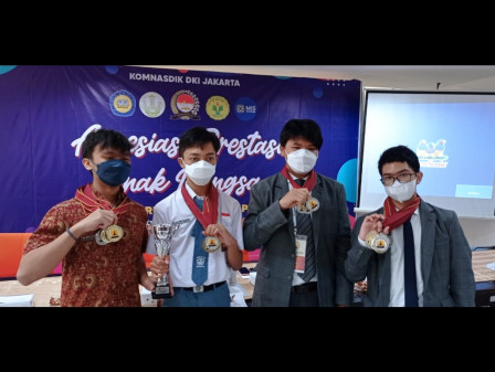 Enam Pelajar DKI Jakarta Meraih Prestasi Internasional Di Masa Pandemi 