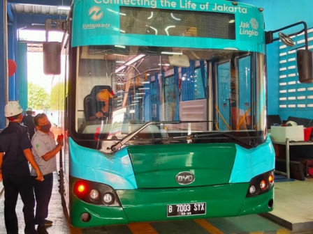Bus Lisrtrik Diuji Kir di UP PKB Pulogadung