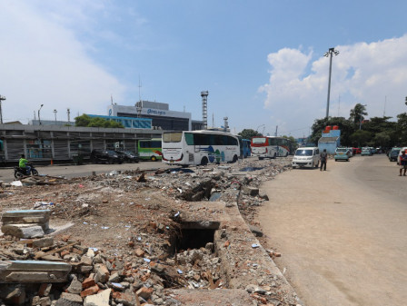 Fasilitas Kios Pedagang di Terminal Tanjung Priok Diperbaiki 