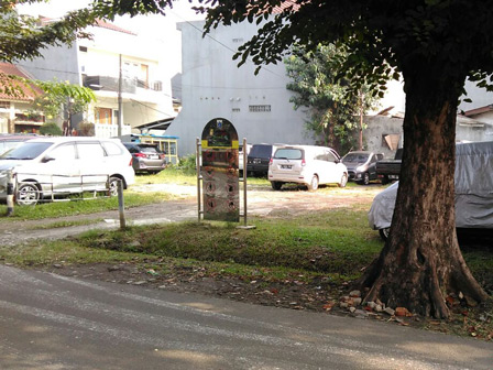 Taman di Bojong Indah Beralih Fungsi Jadi Lahan Parkir